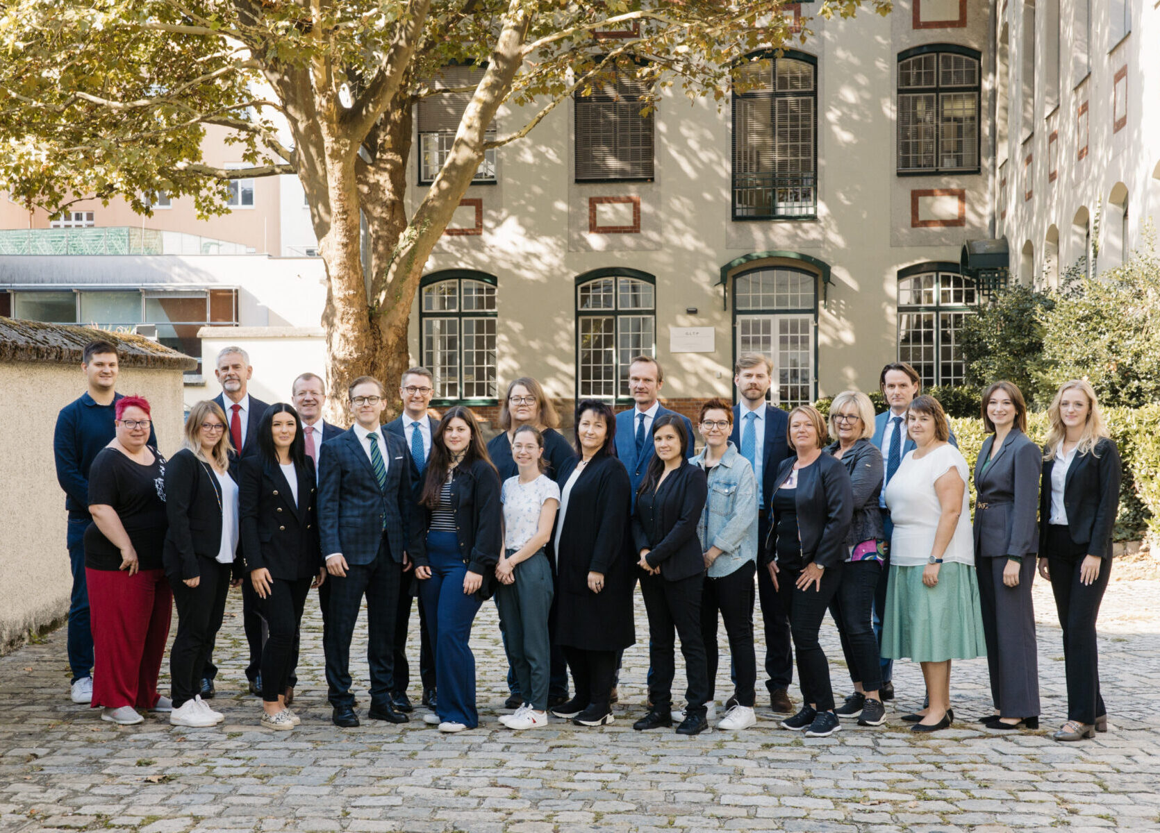 Unsere Anwälte und Anwältinnen in Linz und Steyr werden von einem großen Team unterstützt.
