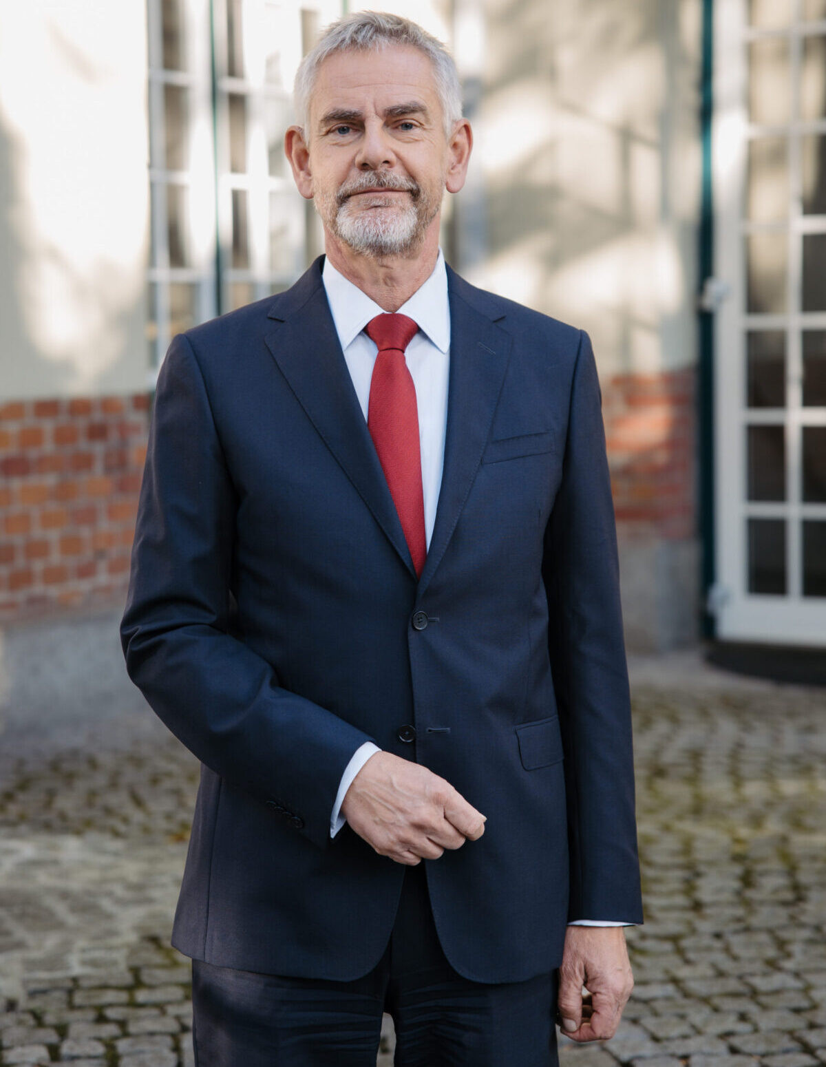 Rechtsanwalt Dr. Walter Löbl ist Experte im Baurecht, Bauträgerrecht und Bauvertragsrecht.